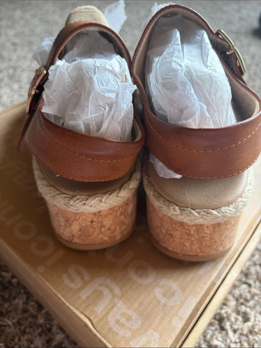NIB Dr. Scholl's Ellie Espadrille Sandals in Honey Color- Size 9